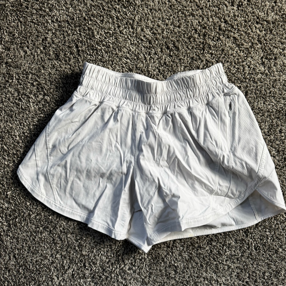 Lululemon Track That 5” Shorts Size 6